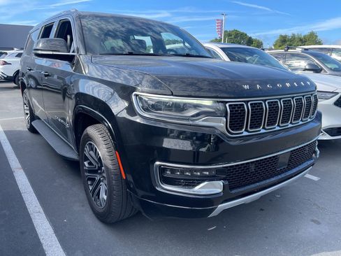 Used 2024 Jeep Wagoneer L Series II image 1