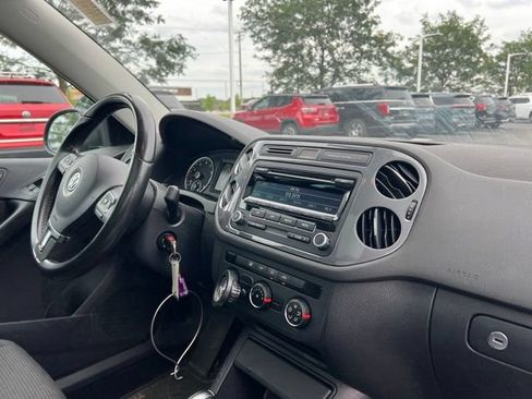 Used 2013 Volkswagen Tiguan S AWD/4WD image 30