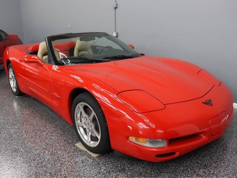 Used 1996 Chevrolet Corvette Coupe RWD image 1
