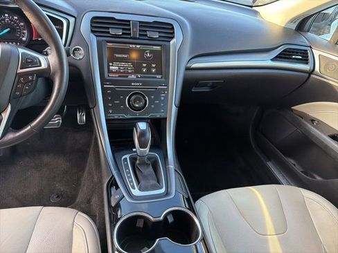 Used 2015 Ford Fusion Titanium image 12