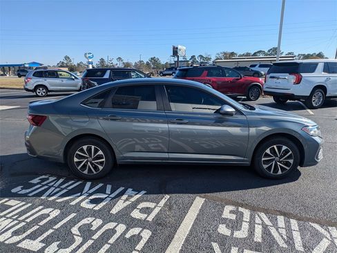 Used 2024 Volkswagen Jetta S image 7