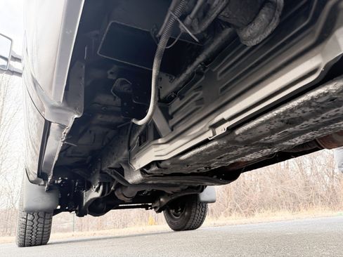 Used 2011 Ford F250 XLT w/ XLT Interior Pkg image 25