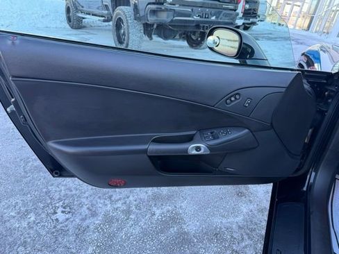Used 2007 Chevrolet Corvette Base w/ Preferred Equipment Group image 21