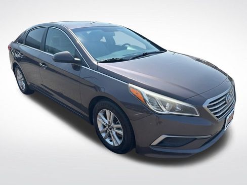 Used 2017 Hyundai Sonata SE FWD image 7