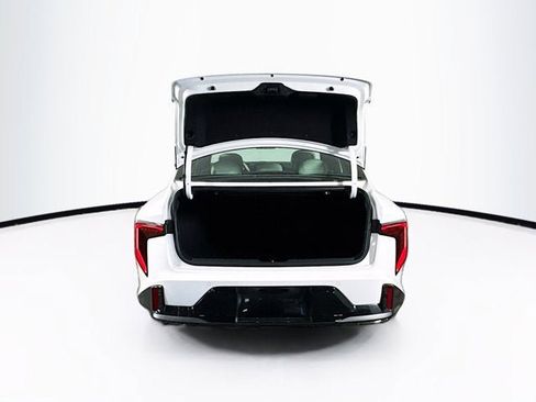 New 2025 Kia K4 GT-Line Turbo image 9