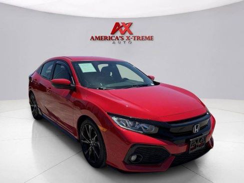 Used 2017 Honda Civic Sport image 8