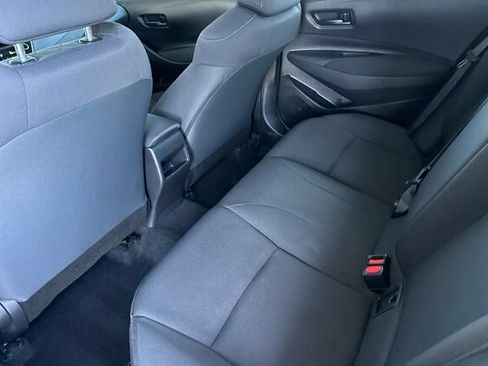 Used 2022 Toyota Corolla LE FWD image 12