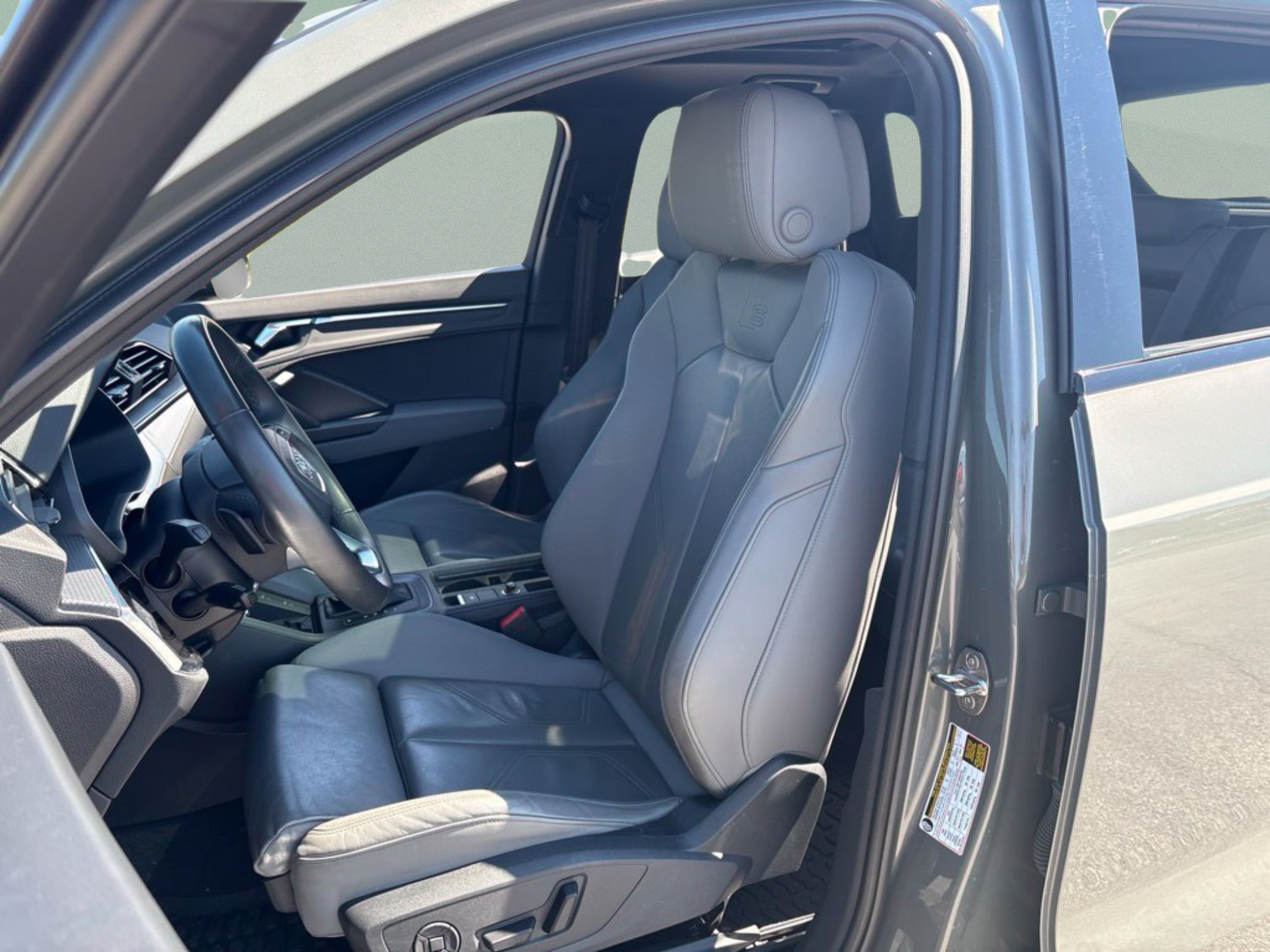 Used 2025 Audi Q3 2.0T Premium AWD/4WD image 17