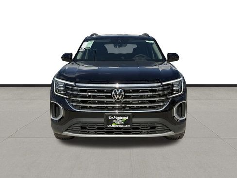 New 2026 Volkswagen Atlas SE image 2