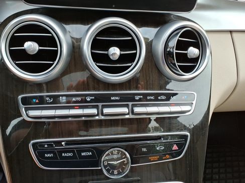 Used 2017 Mercedes-Benz C 300 4MATIC Sedan image 18