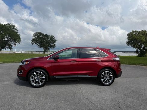 Used 2018 Ford Edge Titanium w/ Equipment Group 302A FWD image 2