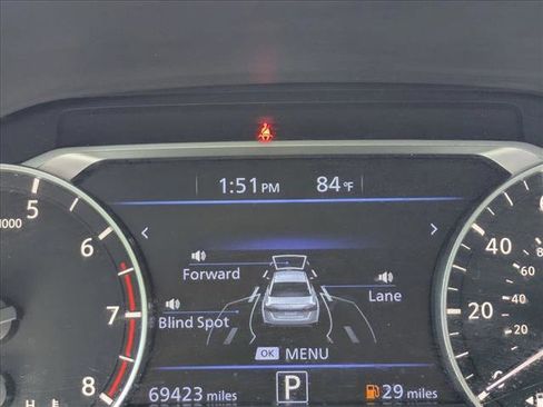 Used 2024 Nissan Altima 2.5 SV FWD image 11