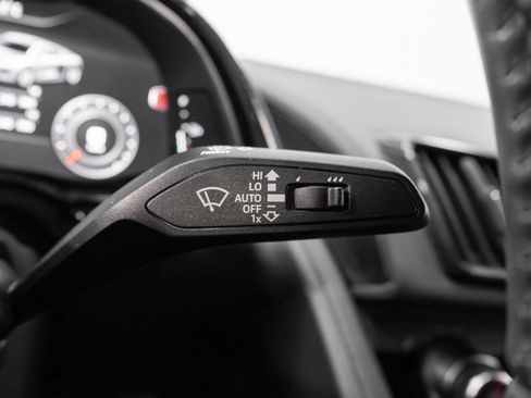 Used 2018 Audi R8 V10 w/ Premium Package image 63