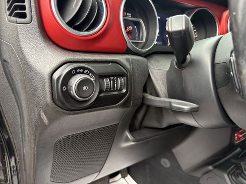 Used 2020 Jeep Wrangler Unlimited Rubicon AWD/4WD image 20