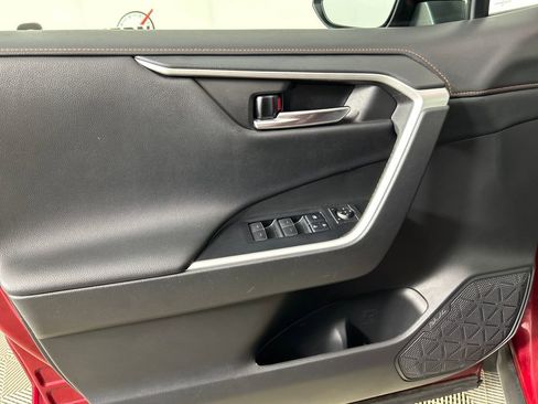 Used 2022 Toyota RAV4 Adventure image 10