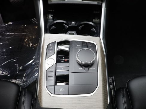 Certified 2025 BMW 330i xDrive Sedan image 13