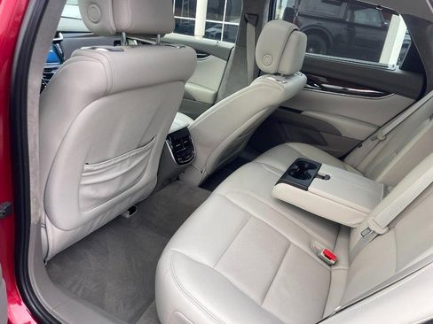 Used 2013 Cadillac XTS Platinum image 19