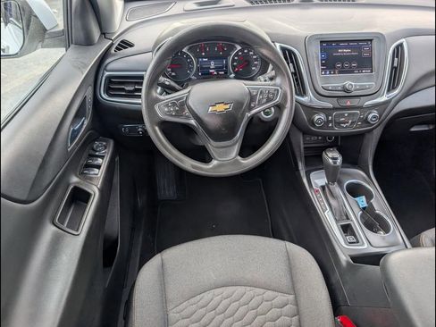 Used 2021 Chevrolet Equinox LT image 11
