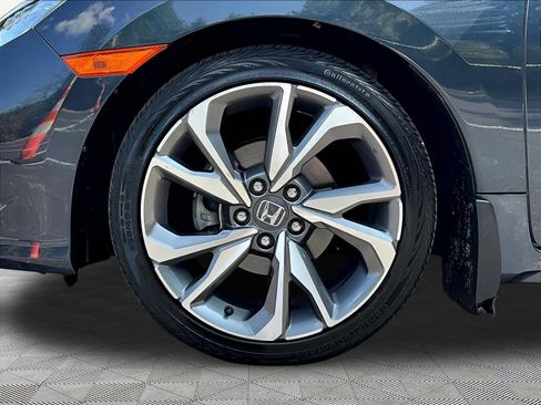 Used 2019 Honda Civic Touring image 34