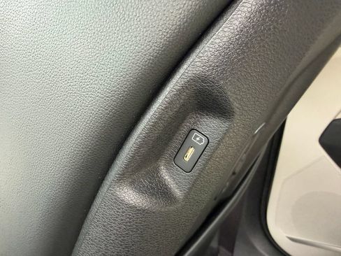 Used 2023 Kia Sportage EX FWD image 16