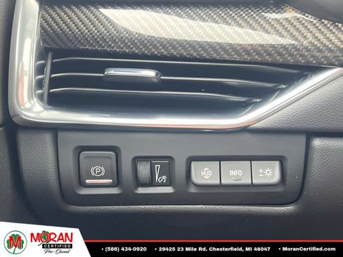 Used 2022 Cadillac XT4 Sport w/ Comfort Package AWD/4WD image 26