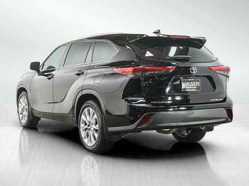 Used 2020 Toyota Highlander Limited AWD/4WD image 3