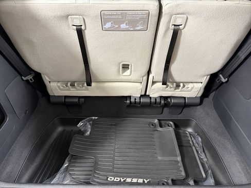 Used 2025 Honda Odyssey Touring image 17