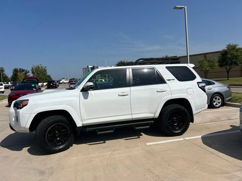 Used 2024 Toyota 4Runner TRD Pro AWD/4WD image 9