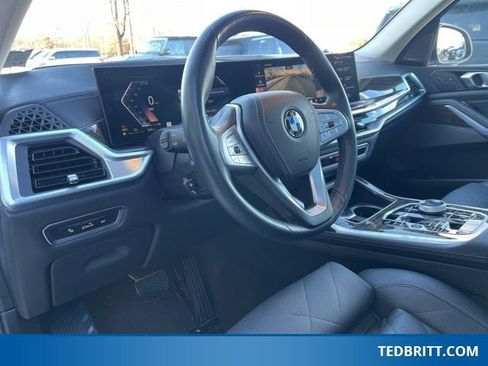 Used 2024 BMW X7 xDrive40i w/ Executive Package image 28