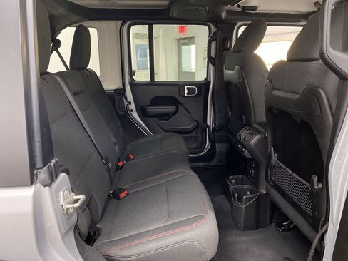 Used 2024 Jeep Wrangler Unlimited Rubicon image 18