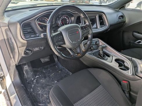 Used 2022 Dodge Challenger GT image 8