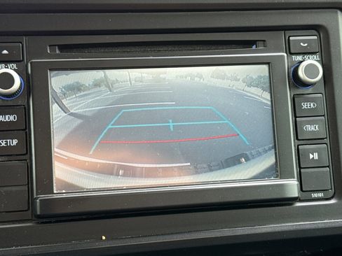 Used 2018 Toyota Tacoma SR image 23