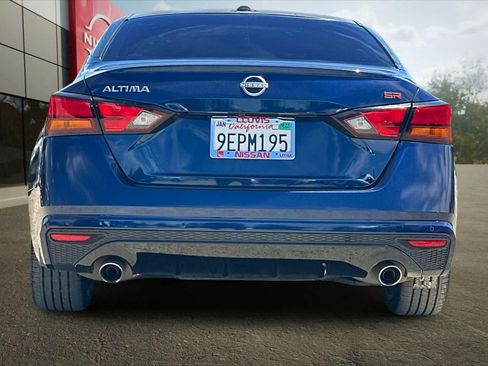 Certified 2023 Nissan Altima 2.5 SR FWD image 8