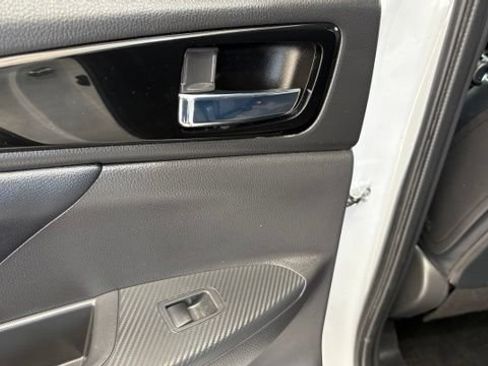 Used 2025 Mitsubishi Eclipse Cross SEL AWD/4WD image 19
