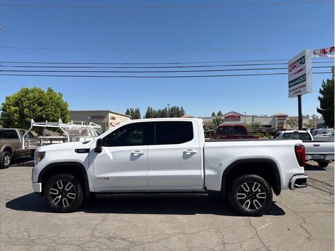 Used 2020 GMC Sierra 1500 AT4 w/ AT4 Premium Package AWD/4WD image 16