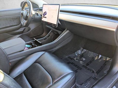 Used 2018 Tesla Model 3 Long Range image 20