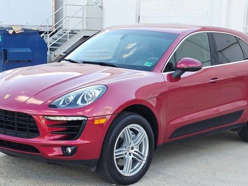 Used 2016 Porsche Macan S image 10