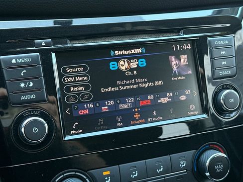 Used 2019 Nissan Rogue Sport S image 17