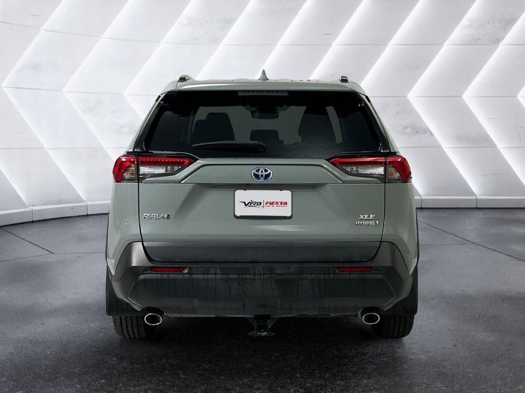 Used 2022 Toyota RAV4 XLE w/ Convenience Package AWD/4WD image 5