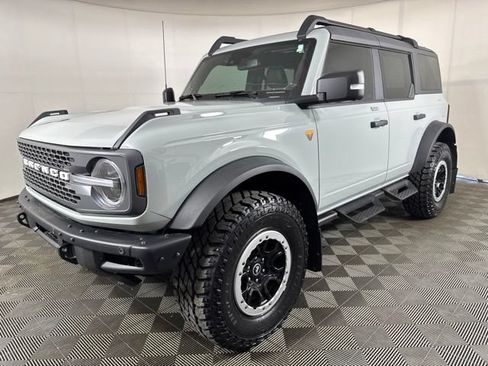 Certified 2023 Ford Bronco Badlands AWD/4WD image 8