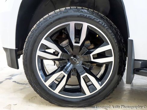 Used 2019 Chevrolet Tahoe LT w/ RST Edition AWD/4WD image 12