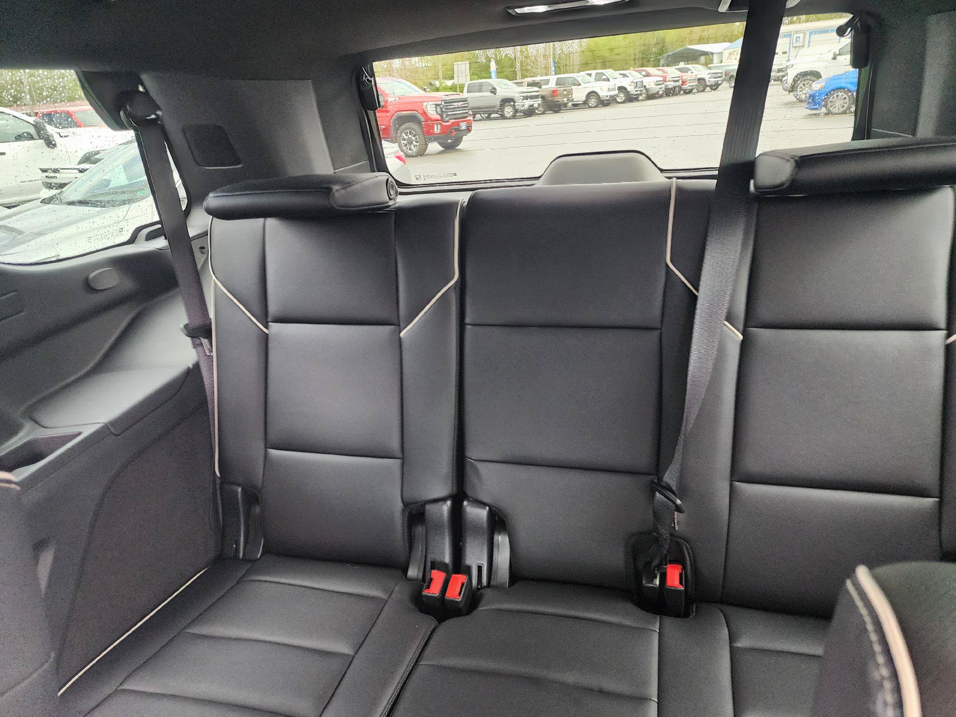 Used 2023 Cadillac Escalade Premium Luxury AWD/4WD image 9