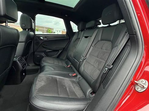 Used 2017 Porsche Macan GTS AWD/4WD image 48