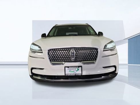 Used 2024 Lincoln Aviator Reserve image 2