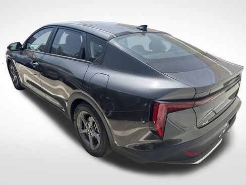 Certified 2025 Kia K4 FWD image 2