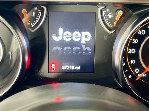 Used 2020 Jeep Gladiator Sport w/ Trailer Tow Package AWD/4WD image 3