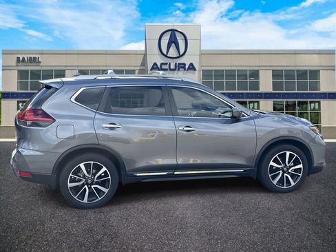 Used 2020 Nissan Rogue SL w/ Premium Package image 6