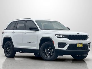 New 2025 Jeep Grand Cherokee Altitude video 2