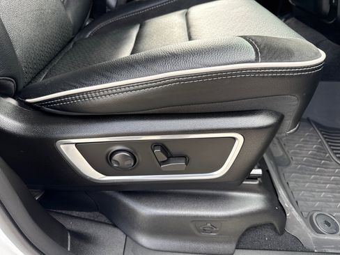 Used 2025 RAM 1500 Laramie w/ Bed Utility Group image 16