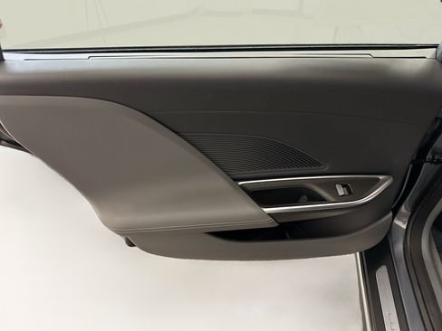 Used 2024 Lucid Air Touring AWD/4WD image 28